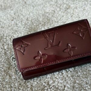 Louis Vuitton Vernis Patent Key Pouch in Burgundy